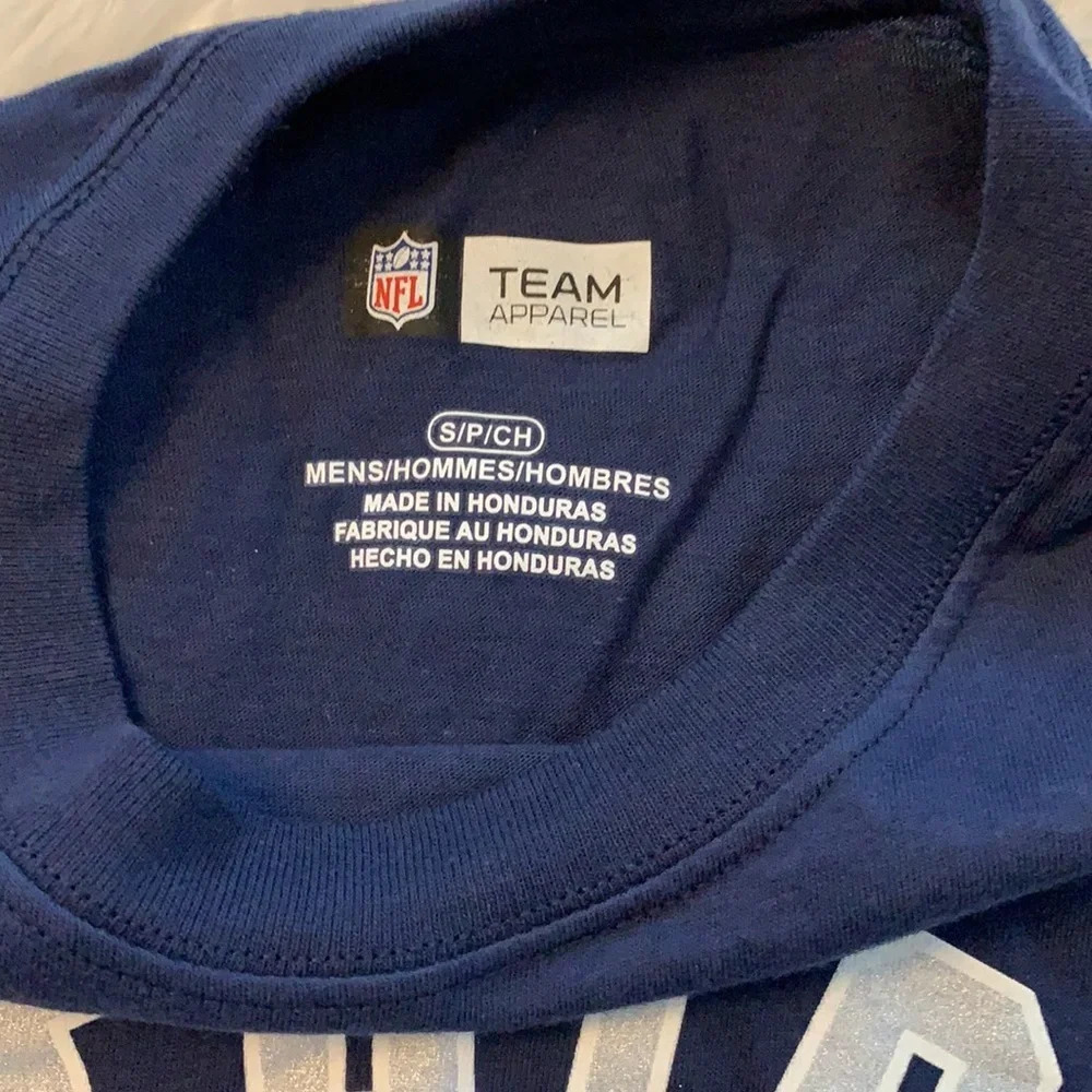 NWT!! New England Patriots long sleeve shirt Small - Picture 2 of 2